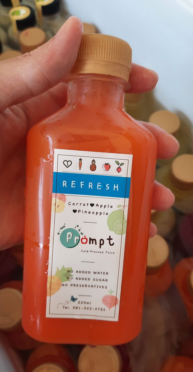 pingpongziiz's tweet photo. 🥕Carrots are good for eye sight and can be used to control hair loss.
🥕Carrots contain a good amount of beta-carotene, an important nutrient that promotes healthy hair.
Also the Vitamin A present in carrots helps producing healthy sebum for scalp.
#Prompt_CPJ #ตลาดนุช https://t.co/ilso0x5BlP
