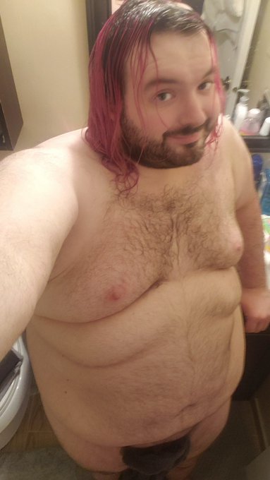 I realized it has been a while since I have taken sexy post-shower selfies so I took 2 last night. https://t<a href="/tag/chaturbate"class="tags"><span>#chaturbate</span></a>