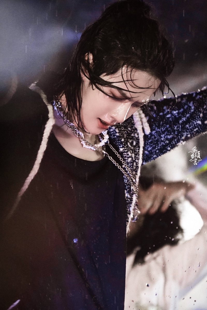 hourly_yibo's tweet image. #王一博 #WangYibo王一博 #wangyibo