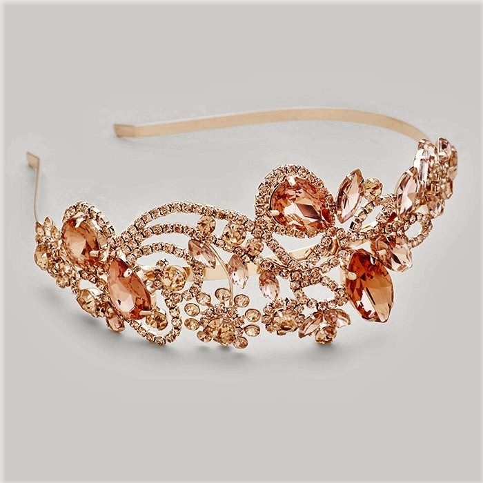 Your Hair Wants Bling Too! Fancy, Elegant Rose Gold Headband! 
#hairjewelry #headband #headbandstyle #hairbling #rosegold #rosegoldjewelry #hairaccessory #hairstyle #fashionaccessories #peachcolor #rhinestones #teardrop #flowers #floraldesign #floral fringeflowersandfrills.com/epages/2121588…