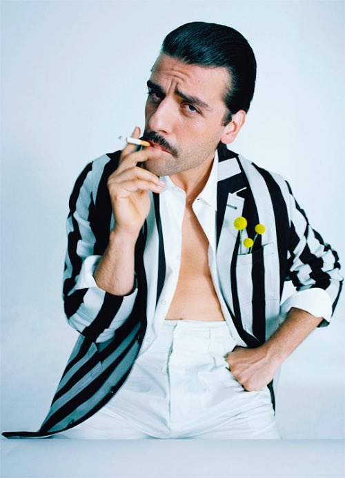 CosmicRewind's tweet image. Feliz birthday Mr. Isaac 🥵🥵🥵