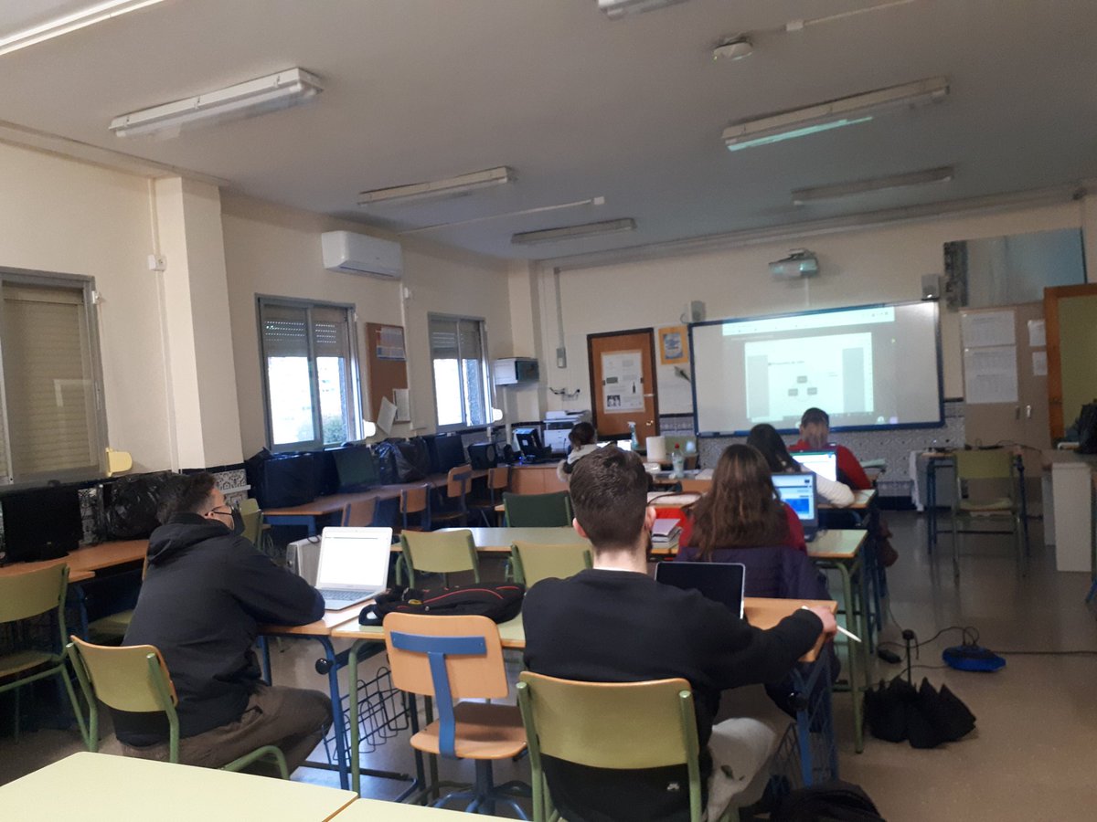 FP_eel11's tweet photo. "Los clientes necesitan hablar con los equipos de ventas para que los guíen a traves de la compra?. Gracias a Almudena Delgado @wildwindmkt #crm #procesosdeventas #marketinonline #FP #marketingdigital #equiposdeventas #malaga @FP_VeraGarcia https://t.co/lhYgjccVib