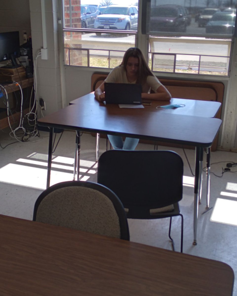 BTEC_DECA's tweet photo. Missouri DECA State Testing happening now! Good luck to all of our state qualifiers. #BTECProud https://t.co/iT4jtMFPoc