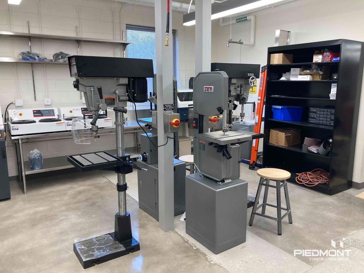 Piedmont107's tweet image. As part of a #TaskOrder, #PiedmontConstruction performed renovations on Annex II to create a Mechanical Engineering Lab on Georgia Southern University&apos;s Savannah campus.  #ProjectComplete