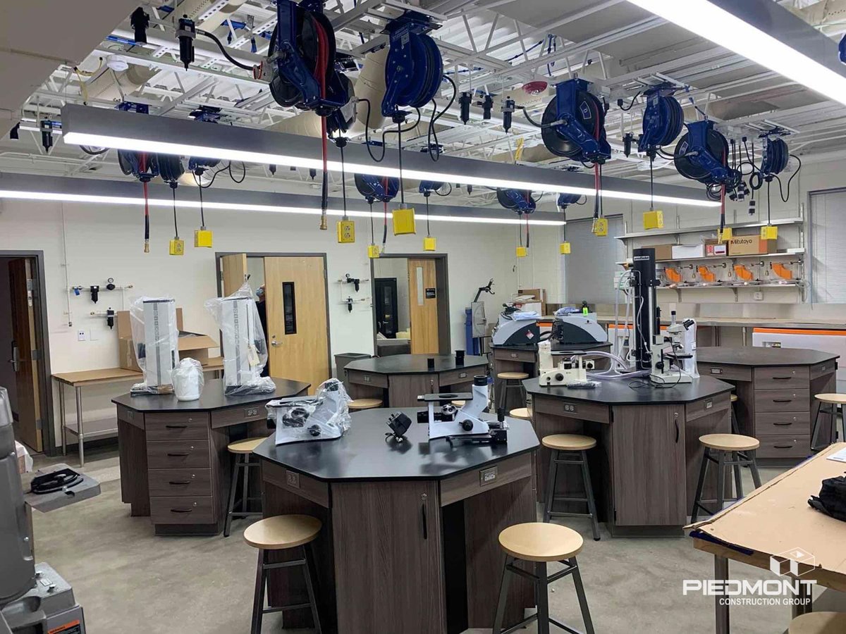 Piedmont107's tweet image. As part of a #TaskOrder, #PiedmontConstruction performed renovations on Annex II to create a Mechanical Engineering Lab on Georgia Southern University&apos;s Savannah campus.  #ProjectComplete