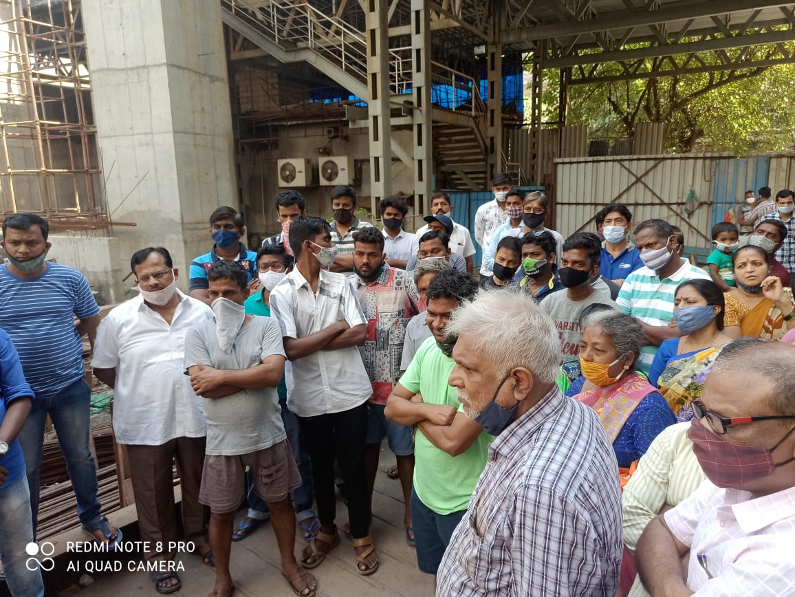 nachroi_john's tweet photo. Human Rights Violation in Gandhi Nagar, Worli, Mumbai, Maharashtra Founder &amp; National Chairman fighting against the Human Violation. https://t.co/mxE9z7y1Rs