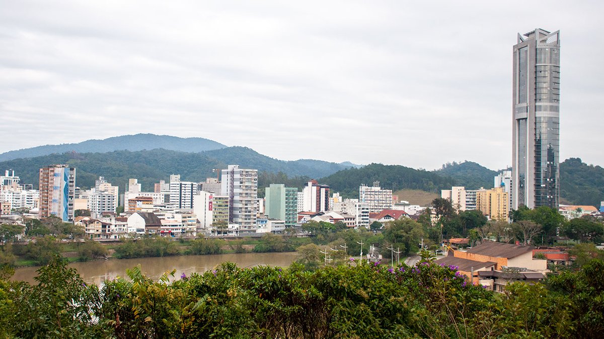 panchocombr's tweet photo. População avalia mudanças de zoneamento em Blumenau que podem afetar a qualidade de vida das pessoas | https://t.co/mkRe1RSjw5
https://t.co/s2P56QmEEf
#Blumenau #cidade #zoneamento #desenvolvimento https://t.co/gSq5AEFyj4