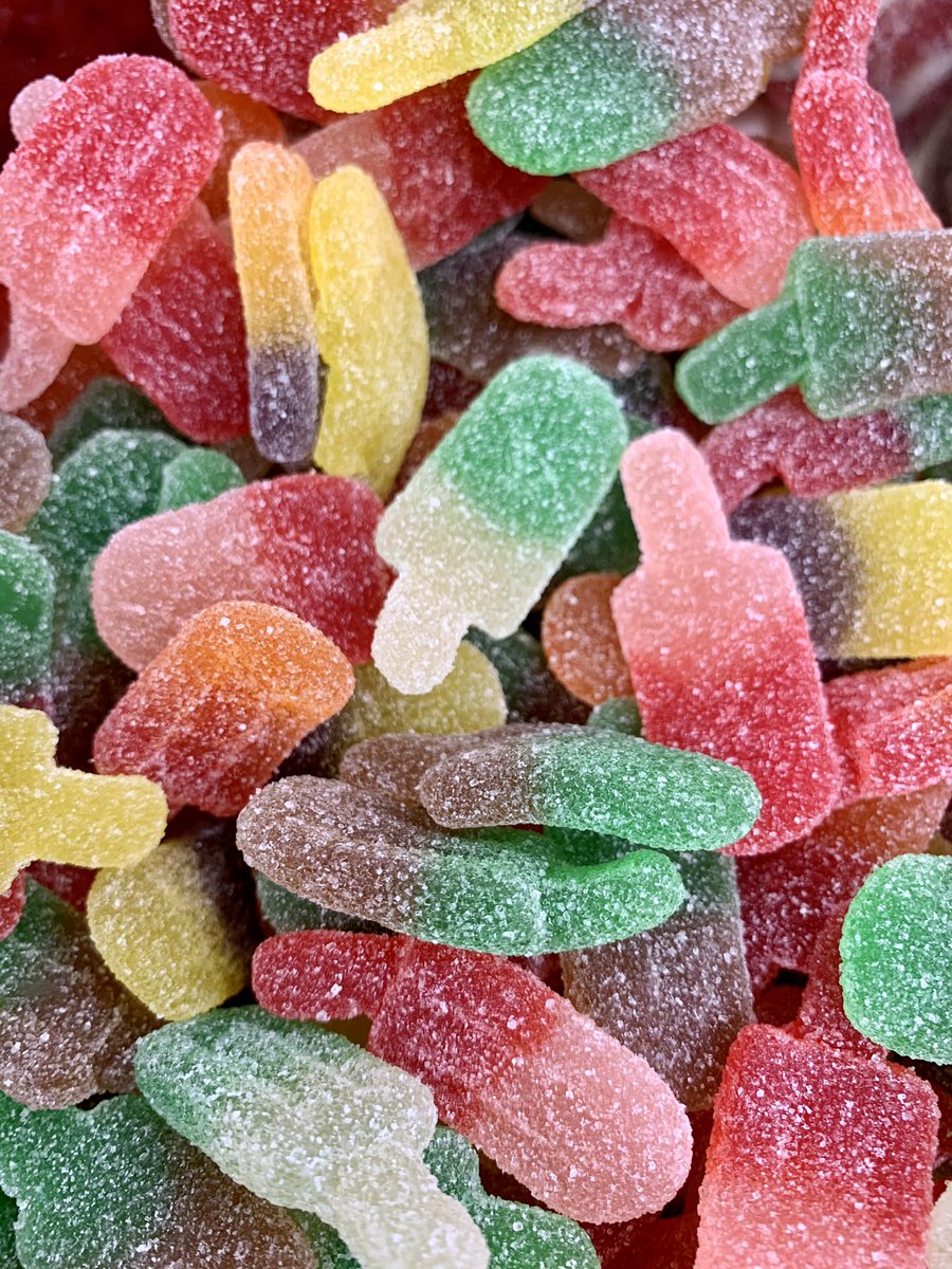 NaperNutsSweets's tweet photo. New gummies! Just in time for the warmer weather. ☀️
In order: Pineapple Rings, Sanded Gummi Ice Pops, and Gummi Donuts https://t.co/6STSgwoV7p
