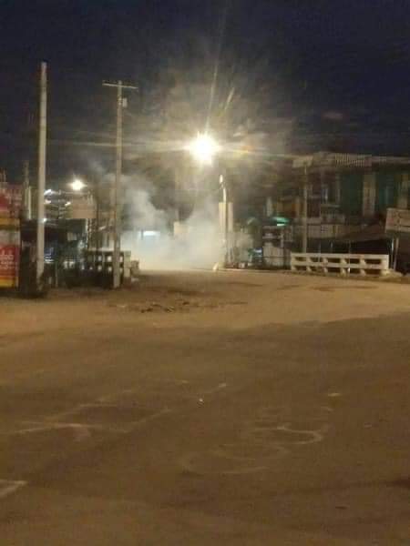 C2Ygn's tweet photo. @KenRoth #DAWEI: Terrorists (Military Soldiers) still shooting civilians at every where around DAWEI city. (21:00 Myanmar time, GMT +6:30) #Mar9Coup 

Please let the world know their brutality 🙏🙏🙏

#SaveDawei
#SaveMyanmar
#WhatsHappeninglnMyanmar 
#UrgentNeedR2P https://t.co/mBDxjkza4N