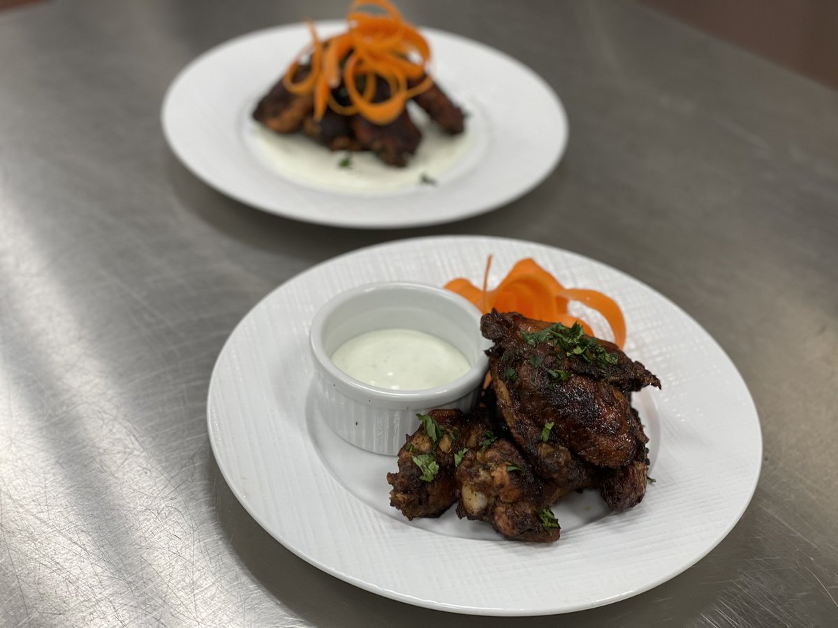 apexculinary's tweet image. Jerk chicken wings, cilantro crema, and carrot curls. #cookingmethods #culinary3