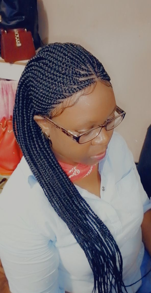 tah_tiger's tweet photo. Am situated in Pretoria Central 0839811268 for all braiding wigs #somizi #mohale #NSFAS #Witsasinamali #WhenAParentWantsToJola #PearlThusi #bolt #FeesMustFall #malema #JobSeekersSA #zuma #vodacom #Bonang #IthembaChallenge https://t.co/RG4ZxAZCmO