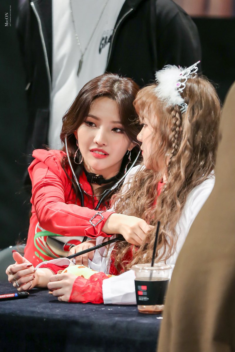timetosoyeon's tweet photo. 190310 팬싸
#전소연 #SOYEON https://t.co/txNX8FWPdL