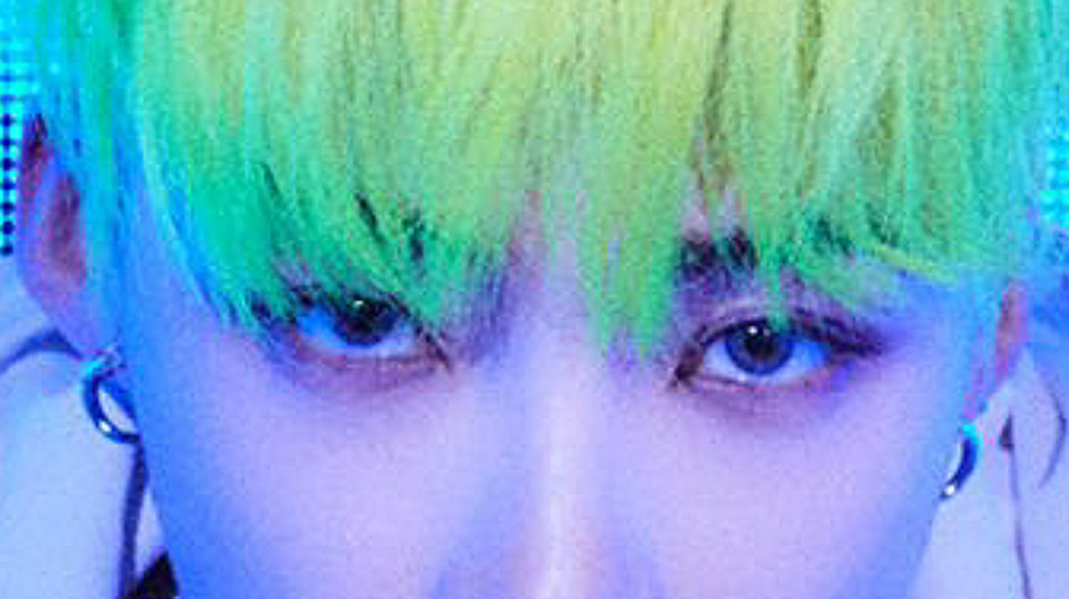 NSQFEED's tweet photo. chanhee details https://t.co/MZdEdCahYu