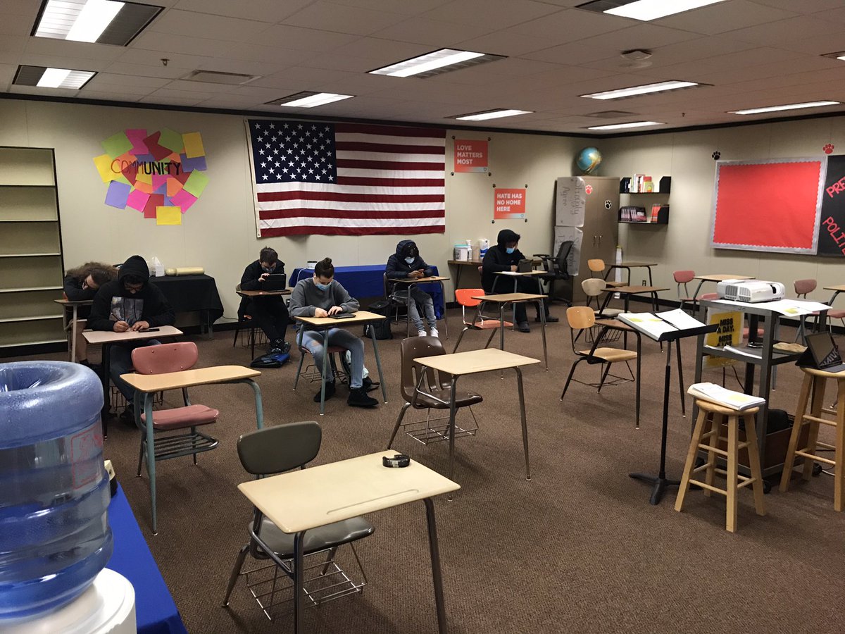 McKinleyPups's tweet photo. Today we begin our #PupsRead ๐ถ๐ initiative during our support period! Our Students are enjoying this reading opportunity! #50Classes50Days #47 โค๏ธ๐โค๏ธ @CCS_District #SustainedSilentReading https://t.co/LAoMbWC22O
