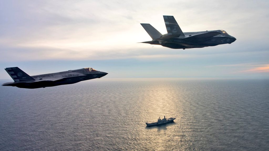 FlMichele69's tweet photo. In the next few years CVL Cavour/ #F35B duo will represent the best the air-naval power will be able to express in the #MediterraneanSea
Power projection through a stealth flight line up to 15⚓@ItalianNavy +
15 @ItalianAirForce🇮🇹 F35B with the use of the LHD Trieste if necessary https://t.co/DyJG2URwWh