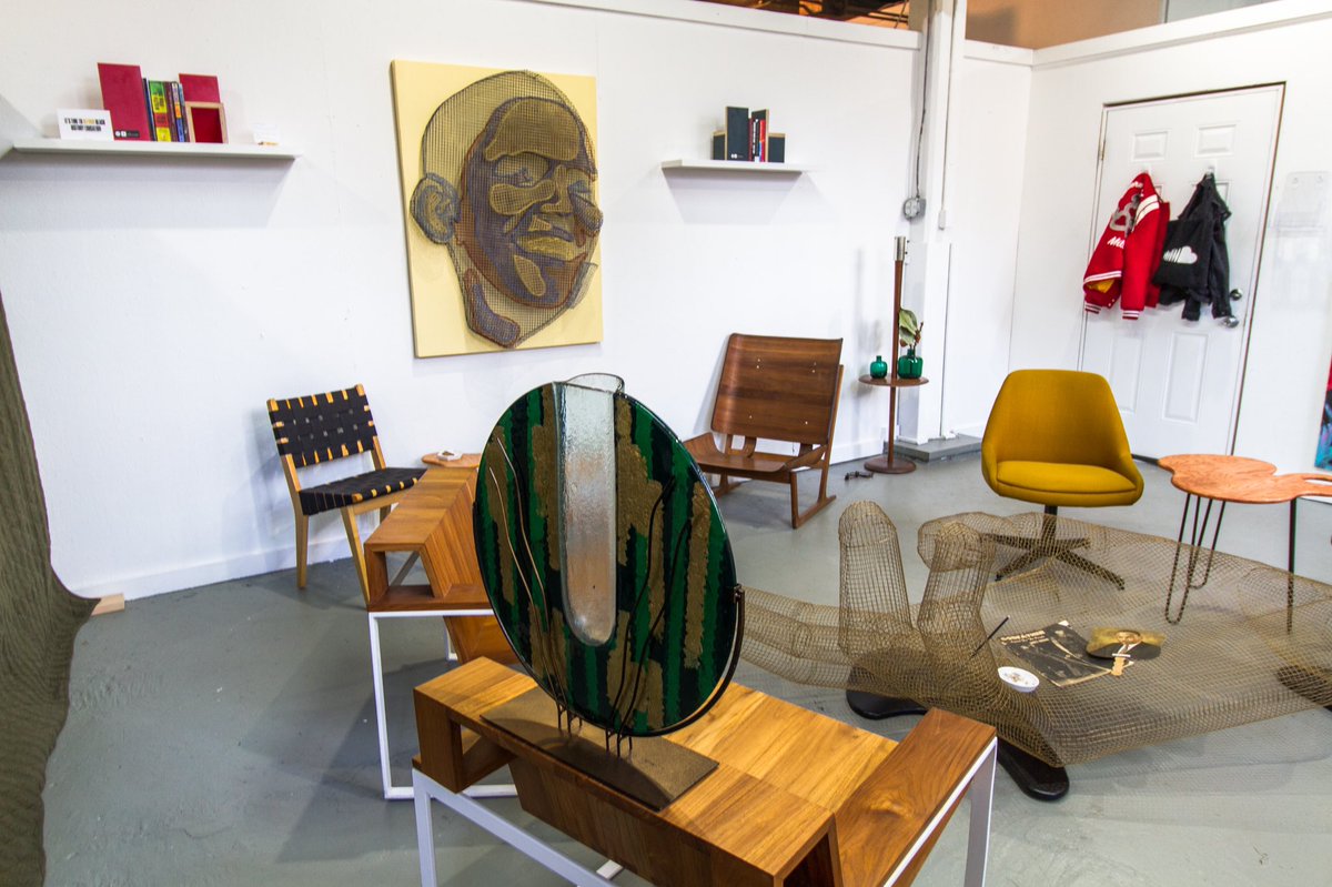 2ndbdrm's tweet photo. Fam &amp; Friends wknd was a success. Showroom / Shop open for biz | https://t.co/VESr883wMi #PeaceXPiece®️ https://t.co/dual4AgMzV
