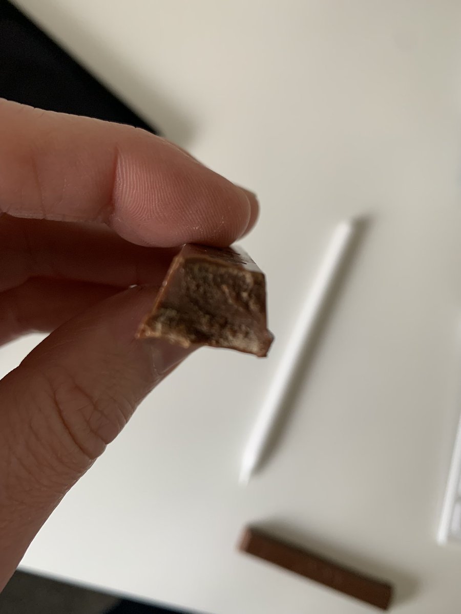 Stevedavies1's tweet photo. @KITKAT I can’t decide if I feel lucky or disappointed. #nowafer #purechocolate That’s 2 in a multipack already… 🤔 The suspense…
Is it like a Wonka golden ticket??? https://t.co/4CQgKslB5R