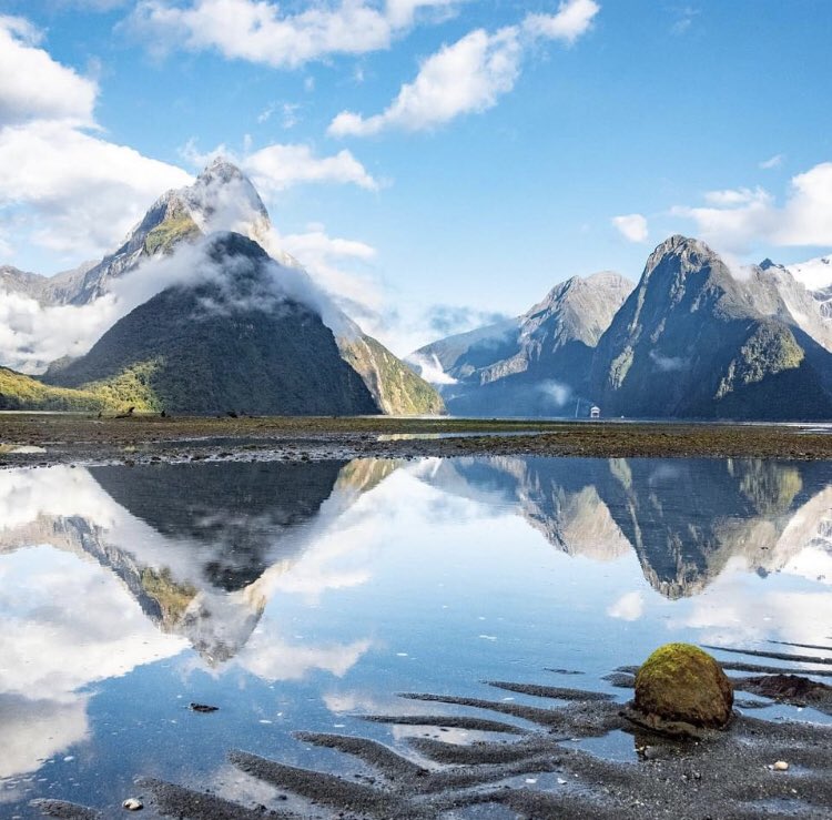 TLWCexperience's tweet photo. MilfordSound⛰One of the most magical  in New Zealand 🇳🇿 
Have you been there? 🤩
#mountains #wonderland #milfordsound #beautifuldestinations #travel #bucketlist #wanderlust #landscape #wondersoftheworld #travelbug #traveldiaries #travelgoals #travel_captures #newzealand https://t.co/VT0FqsEiaT