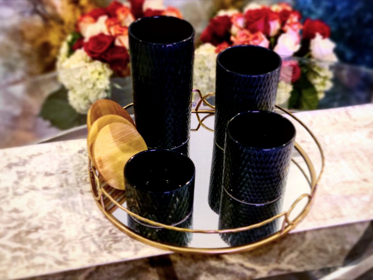 HiHomeAccess's tweet image. Give your dry goods an upgrade with this set of ceramic canisters. This will bring beauty to any countertop, hiding away your goods while keeping it well within reach.
#hihomeaccessories #h_and_i_home #homedecor #homedesign #homedecoration #homeinspiration #homeaccessories