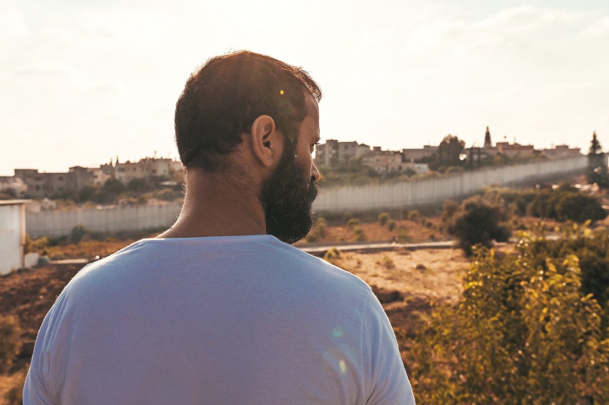 shellacfilms's tweet photo. Très heureux d'apprendre que #200mètres (Ameen #Nayfeh) aura droit à une sortie US https://t.co/DdimXQN6W2
En France sous pavillon #shellacfilms le 9 juin.
Si tout va bien.
Mais tout ira bien. https://t.co/EzGZ0mNgjO
