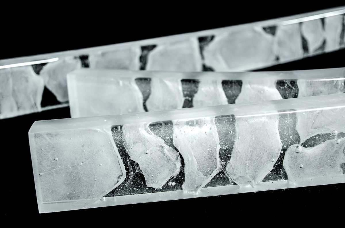 NathanAllan's tweet photo. Iceberg #Glass brings the inspiration of untamed places into urban life
More about this product:
https://t.co/Gstr7Aaeni
#design #architecture #glasstops #countertops #tabletops #interiordesign #architecture #luxury #castglass #nathanallan #furniture #art #newyork #design https://t.co/4BdZBVaJyd