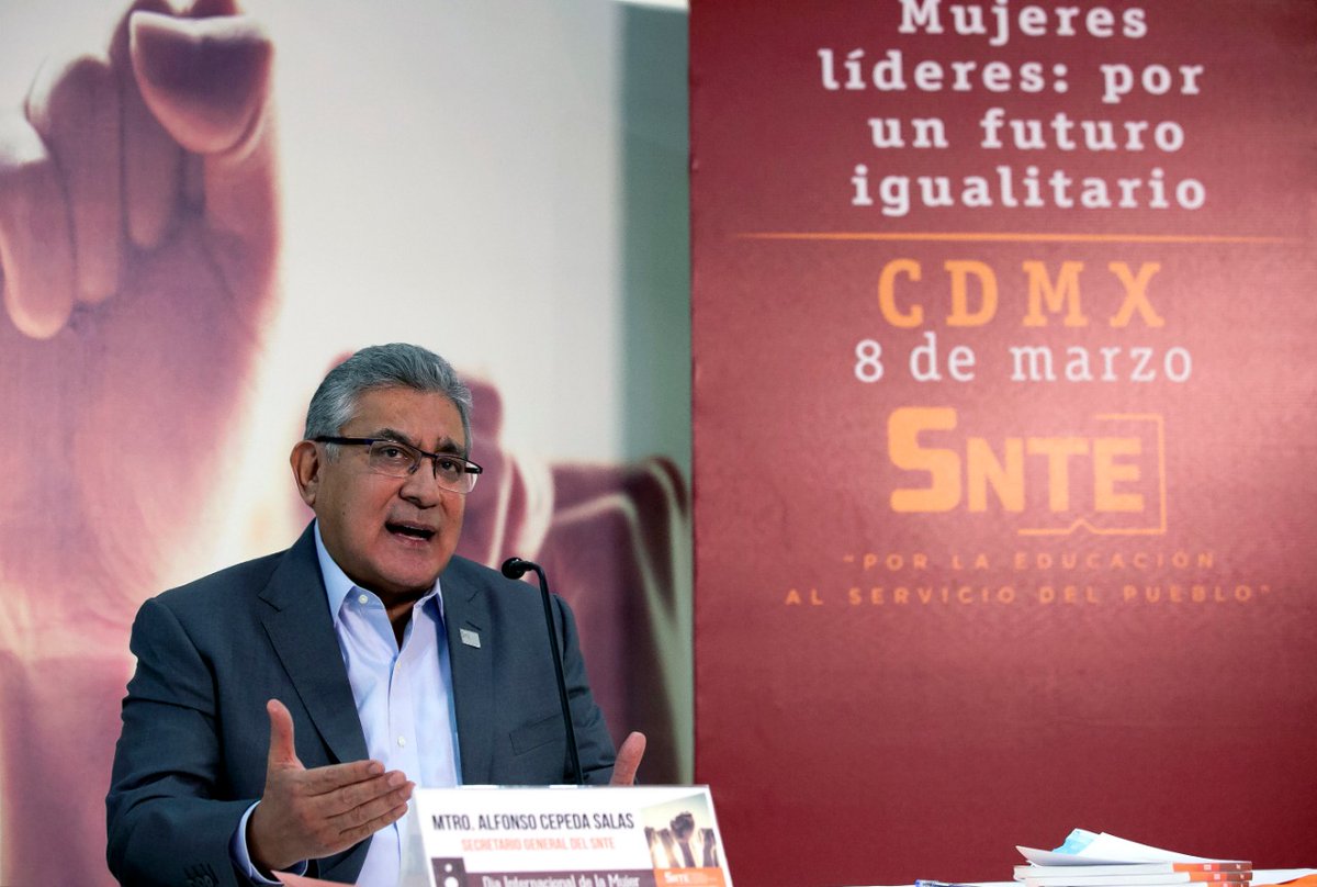 SnteNacional's tweet photo. #SNTEigualitario 👩🔛👨
#MujeresSNTE 🙋‍♀️

🟣 Derechos conquistados en ley deben transformarse en igualdad sustantiva: Mtro Alfonso Cepeda Salas 🟣 Paridad es igualdad: Senadora Malú Micher Camarena

Nota👉 https://t.co/UGvWJ0YfMV 👈
Explora MicroSitio 👉 https://t.co/Xme7eX9tJK 👈 https://t.co/QVXZFR7Xko