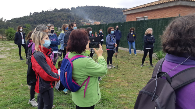 AjTorrelles's tweet photo. Més de 70 persones van participar dissabte en la Caminada del Dia de la Dona organitzada per l’Associació de Dones Pla de les Bruixes. Des de l'Ajuntament volem agrair la tasca de l'entitat que treballa durant tot l'any per la igualtat efectiva entre homes i dones. https://t.co/Cep6jsechX