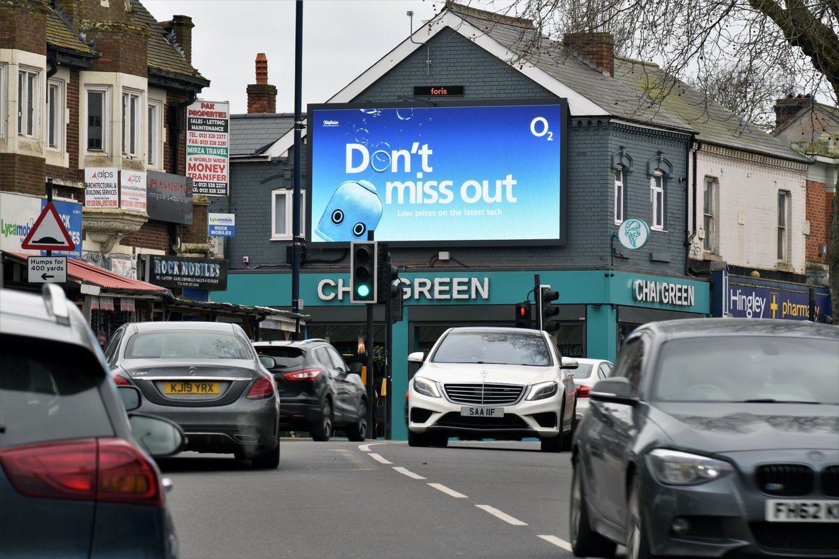 forisdooh's tweet photo. Our rapid rollout continues with our 25th screen now live at the fantastic Alum Rock in Birmingham. Thank you @TalonOOH #O2 #chaigreen #dooh #ooh https://t.co/enXX1pWYKP