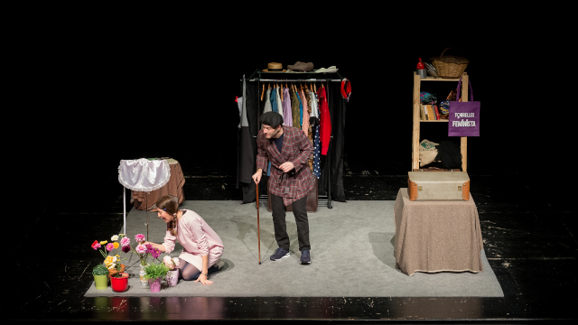 AjTorrelles's tweet photo. El teatre es va sumar aquest cap de setmana a la celebració del 8M. Dissabte, unes 45 persones van assistir a la representació de 'Dones Valentes', a càrrec de la companyia Sensedrama, que ens va endinsar en la vida de diversos personatges femenins contemporanis. https://t.co/mO98dv1WNc