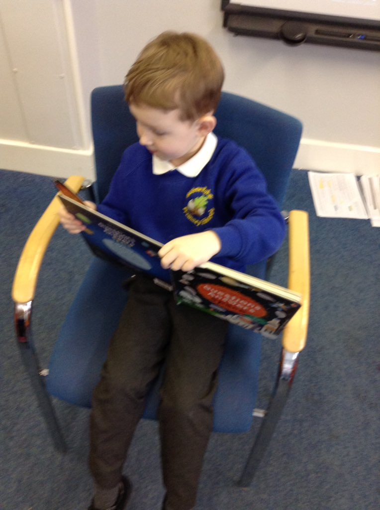 robinsgps's tweet photo. We've had our first two story tellers this week. The children have enjoyed reading and sharing stories, and listening to the stories others have shared. #GPSReading #aloveforreading https://t.co/yydby9pDFZ