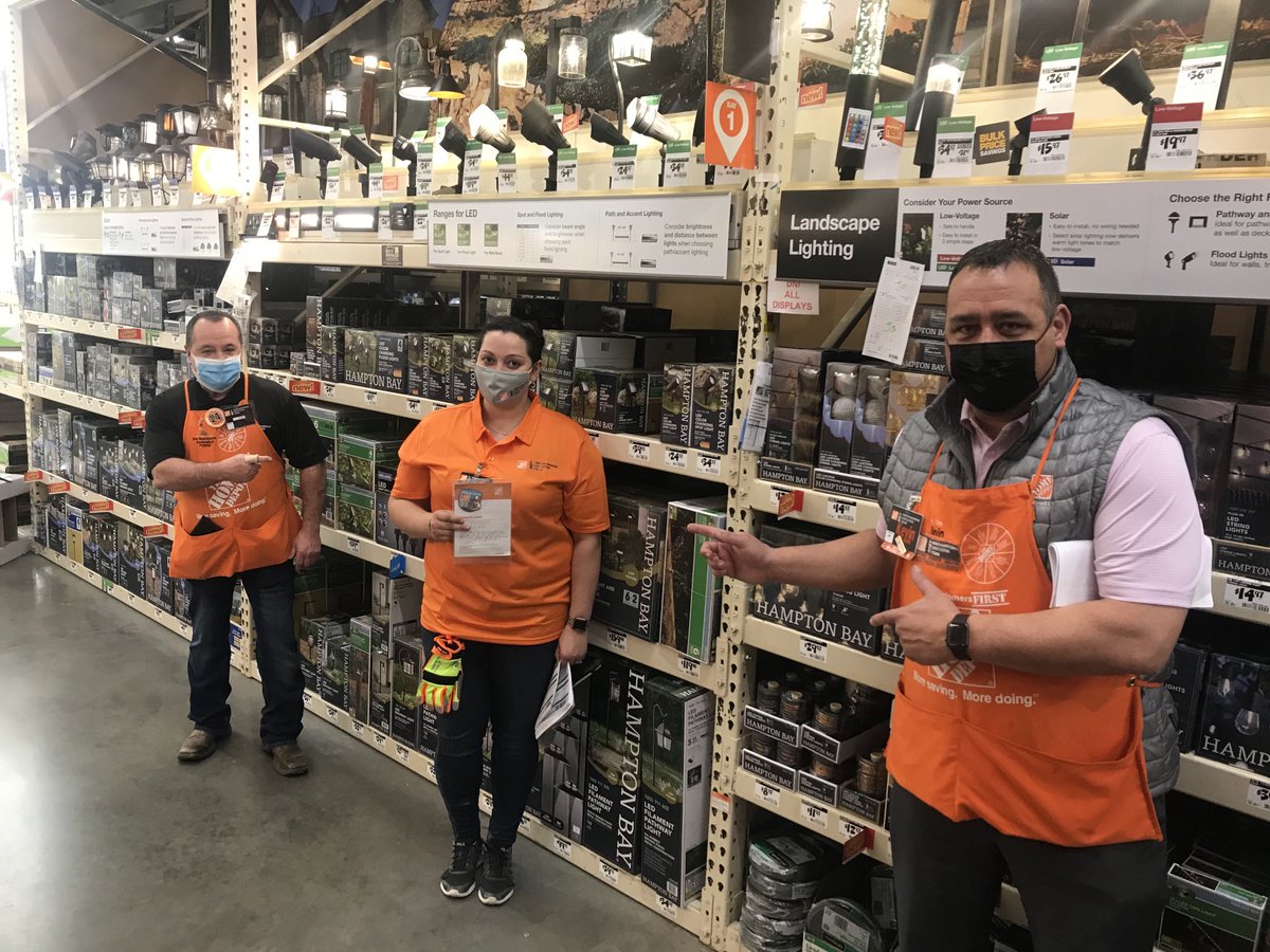 Great walk with RDME Kevin recognizing Kristi project execution excellence!! ⁦<a href="/PruittKevin/">Kevin Pruitt</a>⁩ @met8521 ⁦@SherreMaclin⁩