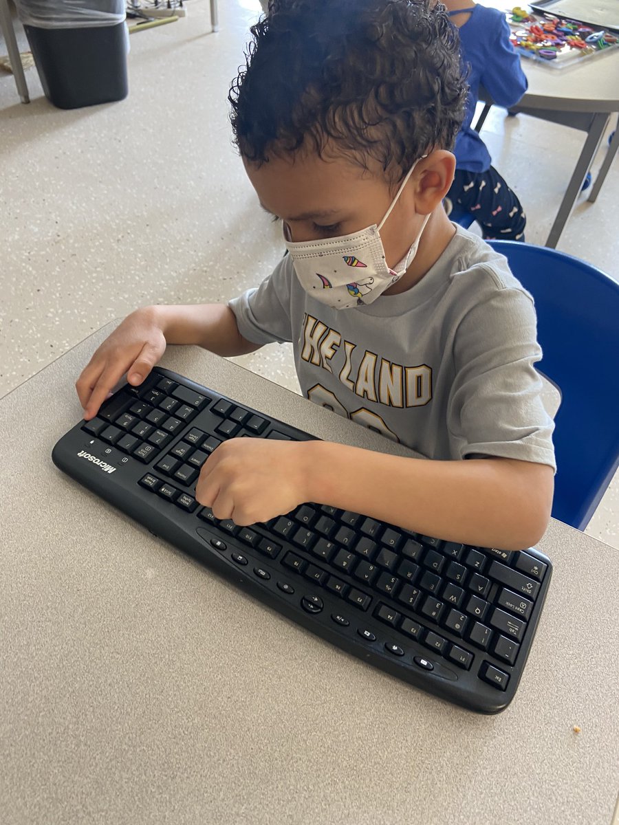 We tried some new literacy centres today, including some space themed activities to go with our space inquiry! We found space rocks with hidden letters inside and practised building/typing some space vocabulary! <a href="/SettlersGreenPS/">Settler's Green PS</a> <a href="/MrsHickey3/">Kelly Hickey</a>