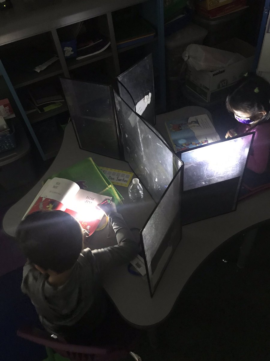AckelsEmma's tweet photo. Just a quick (late) post from #ReadAcrossAmerica2021 as Pre-K has so much fun with flashlight reading! #experienceSLE https://t.co/soMRgPLdGQ