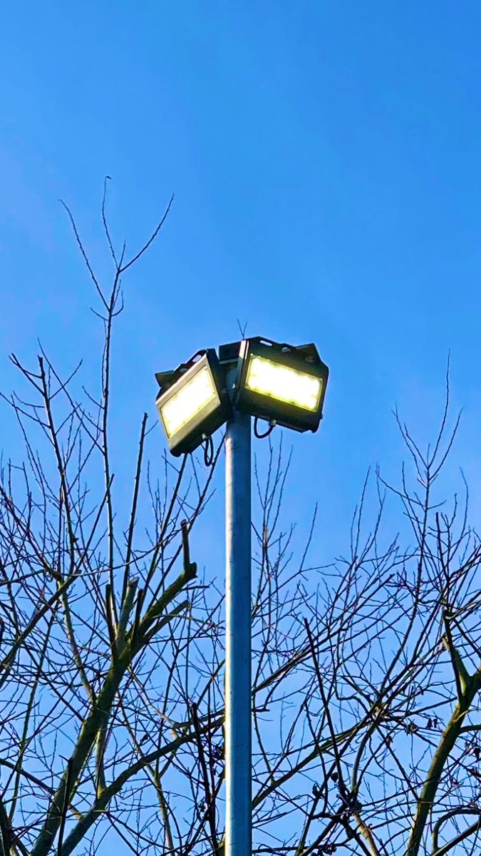 A beautiful day to upgrade external lighting to #LED ☀️😎 #sustainable #EnergyEfficiency #Oxford #Electricians