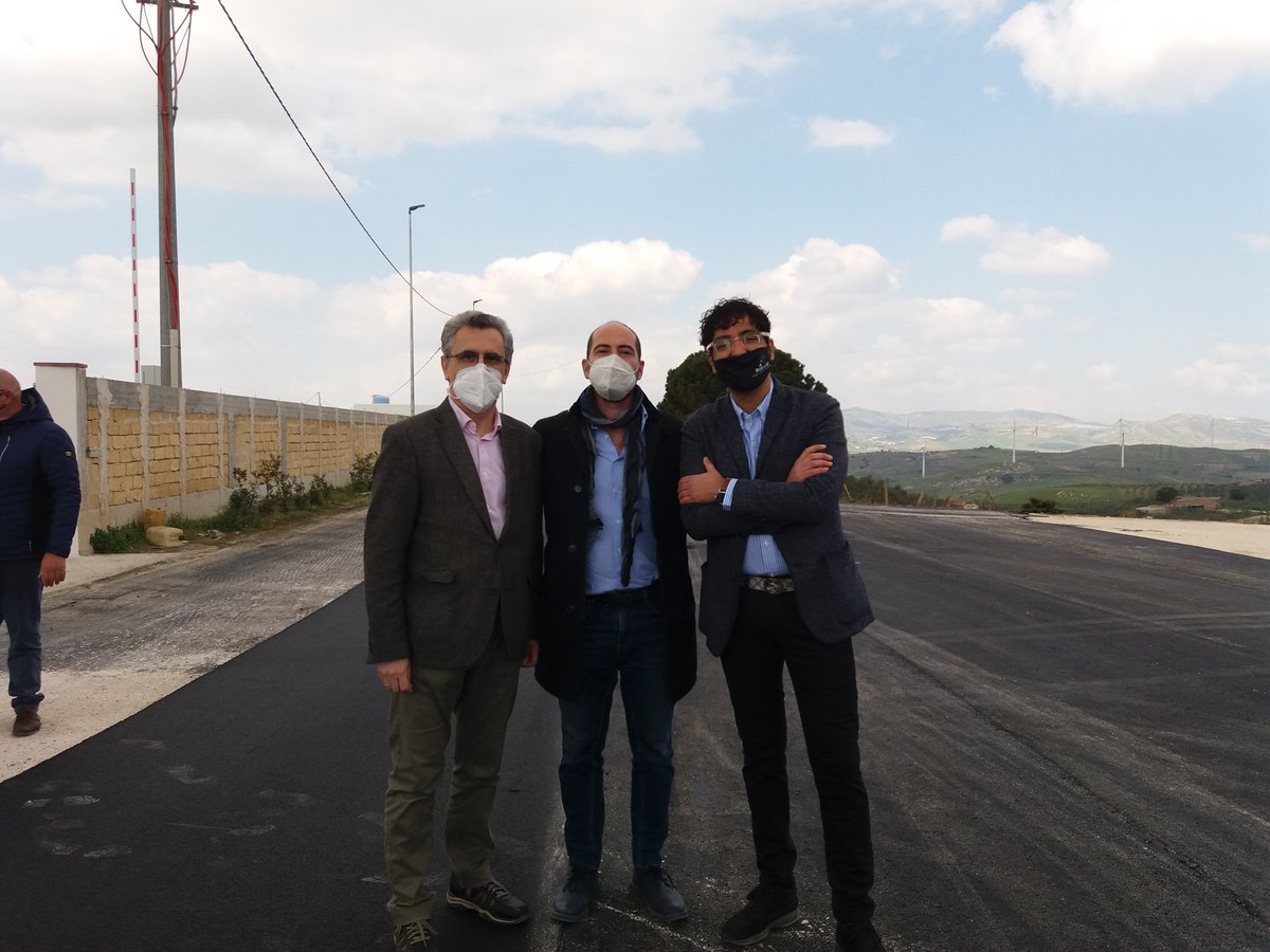 Luis de León tweet media