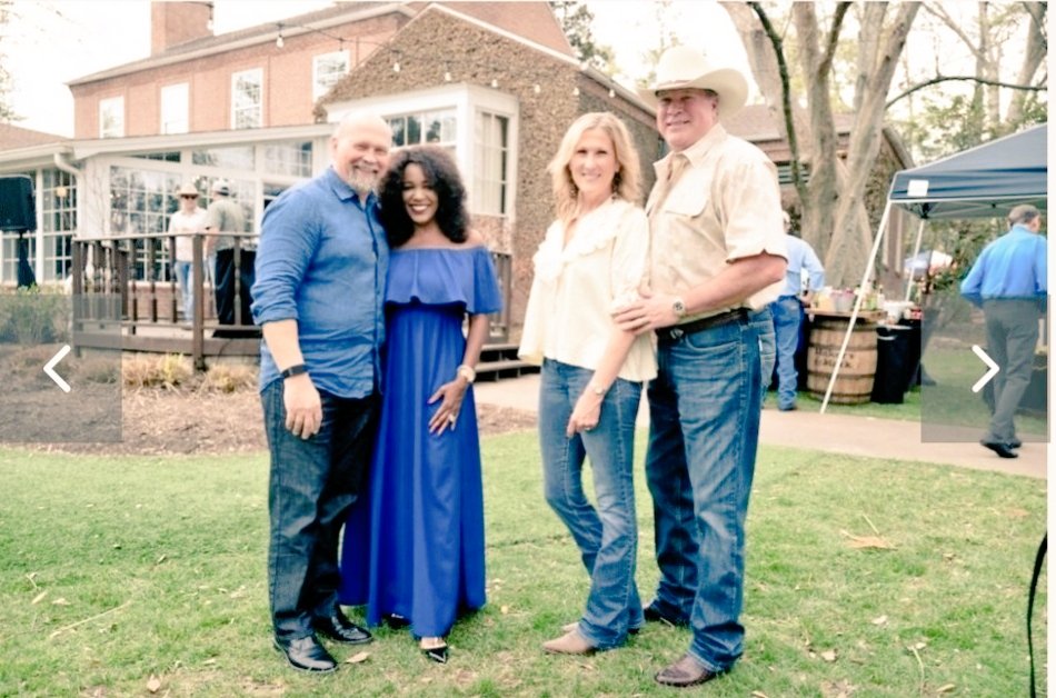 Dr. Jacquie Baly (@drjacquiebaly) on Twitter photo For those of us missing the #rodeo cook-off Seliece Caldwell Womble and her crew at the <a href="/HoustonianHotel/">Houstonian Hotel</a> came up with a fabulous replacement.
Thank you <a href="/JeffGremillion/">Jeff Gremillion</a> & Shelby Hodge for including us.
houstoncitybook.com/houstonian-hot…
papercitymag.com/restaurants/ho… For those of us missing the #rodeo cook-off Seliece Caldwell Womble and her crew at the <a href="/HoustonianHotel/">Houstonian Hotel</a> came up with a fabulous replacement.
Thank you <a href="/JeffGremillion/">Jeff Gremillion</a> & Shelby Hodge for including us.
houstoncitybook.com/houstonian-hot…
papercitymag.com/restaurants/ho…