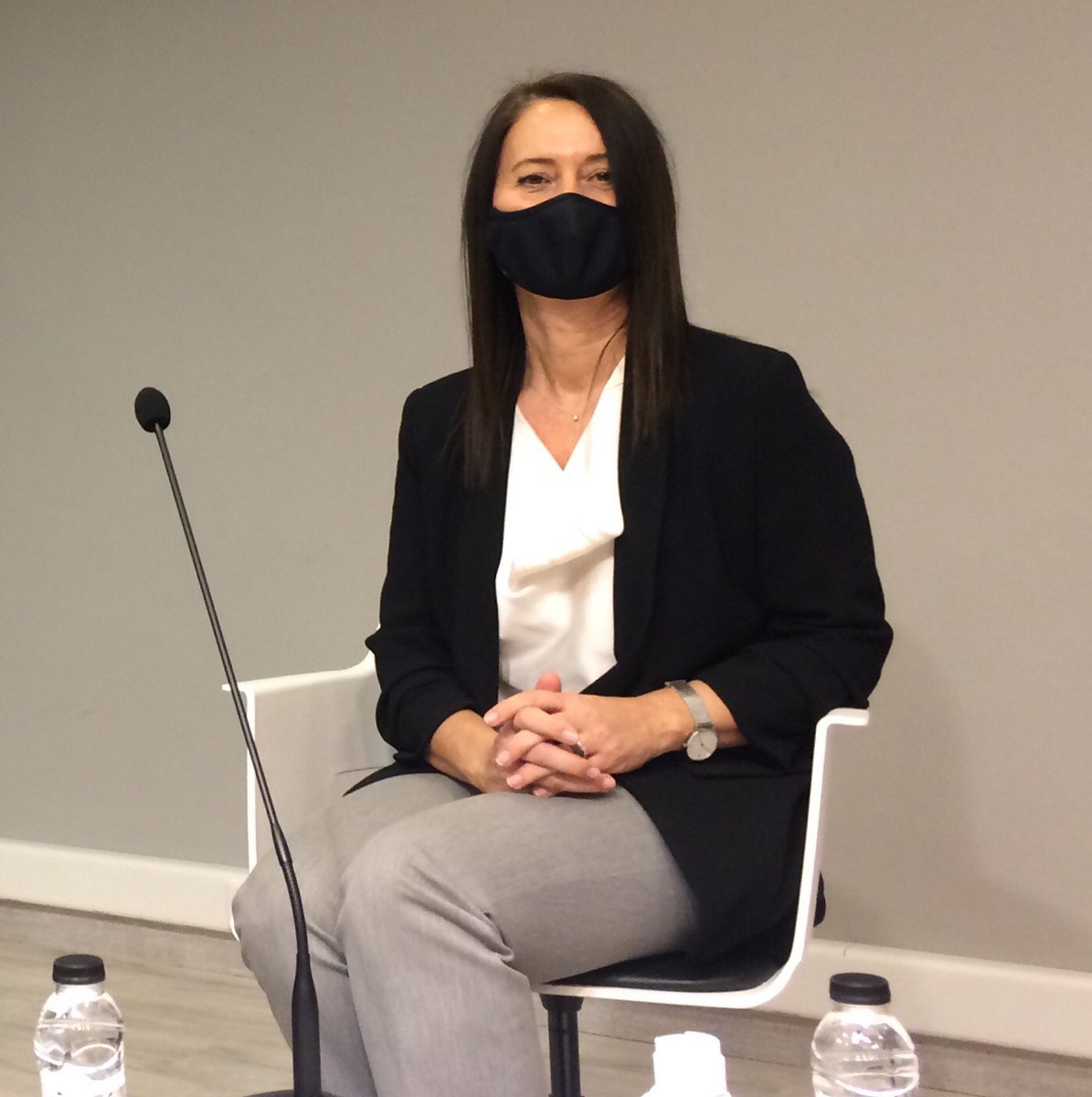 Igualdad Zaragoza (@igualdadzgz) on Twitter photo Lupe del Buey señala que <a href="/CerTestBiotec/">CerTest Biotec, S.L.</a> tiene un 83% de mujeres en su plantilla, con 32 años de media.
La conciliación en esta empresa es clave, entendida de manera amplia, no solo para quienes tienen hijos a su cargo.
#ZGZesIgualdad #IgualdadRSC Lupe del Buey señala que <a href="/CerTestBiotec/">CerTest Biotec, S.L.</a> tiene un 83% de mujeres en su plantilla, con 32 años de media.
La conciliación en esta empresa es clave, entendida de manera amplia, no solo para quienes tienen hijos a su cargo.
#ZGZesIgualdad #IgualdadRSC