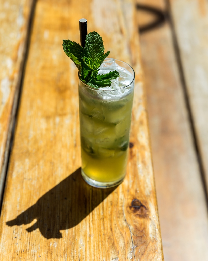 pedalandtap's tweet photo. Counting down the days to patio weather and drinking minty cocktails in anticipation in the meantime. #mojito #mintdrinks #mintcocktails #patioweather https://t.co/swbrWnwDxv