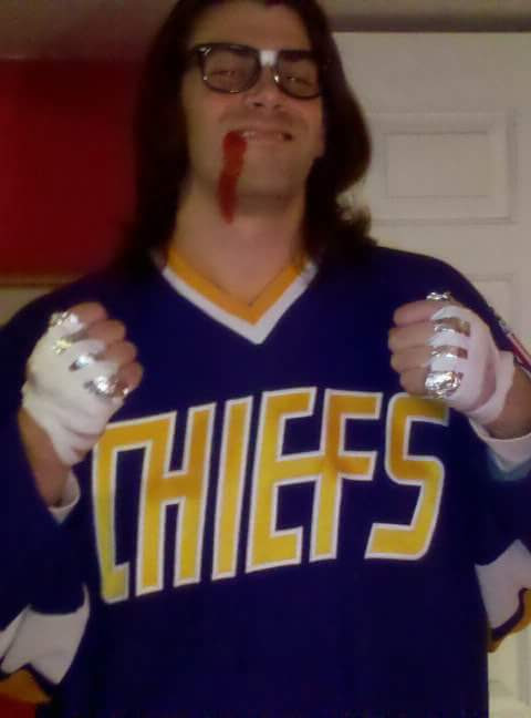 MikeWendt's tweet photo. This week on #ThatMovieShow we take a look back at Slap Shot... and it's @TheEddieMcCabe's first time watching it! Plus, we give a spoiler FREE review of the series finale of #WandaVision. Check out THAT MOVIE SHOW on any &amp; all #podcast apps!
➡️ https://t.co/pNdPUB5cAC ⬅️ https://t.co/nVUKmYCtSm