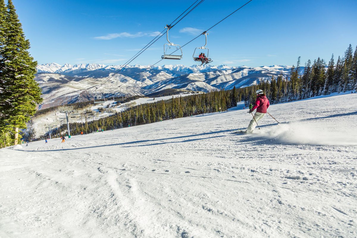 beavercreekmtn's tweet photo. Thanks to our employees' hard work and the dedication to safety from our guests and valued pass holders, we are pleased to announce that the Beaver Creek 2020-2021 season is extending a week, letting us ski and ride until Sunday, April 11! https://t.co/KiuMx7ttxz