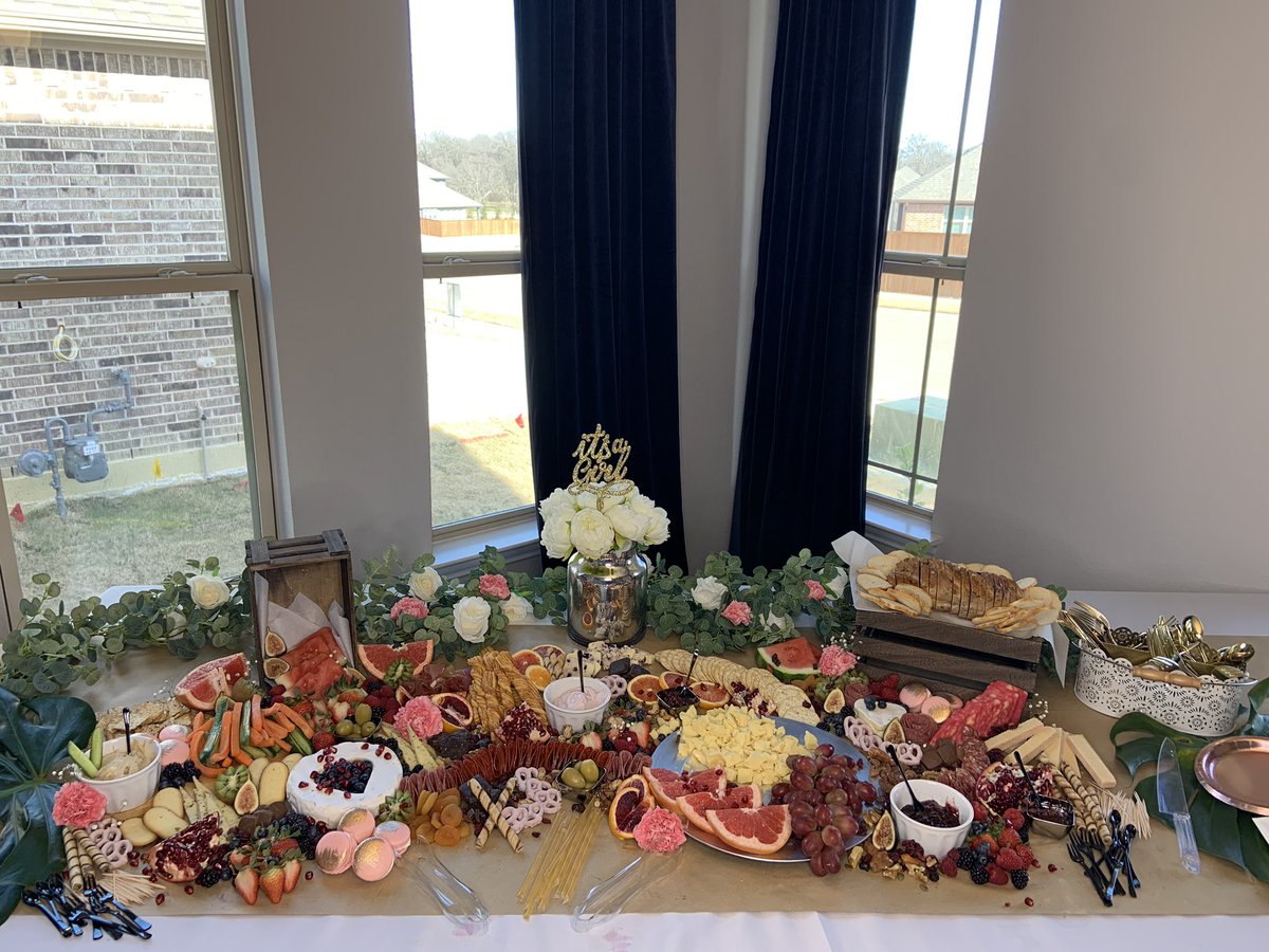 BreeeeHazel's tweet photo. @theestallion I’m Starting grad school this fall! Also just started my own small business making charcuterie boards. Check it out on Instagram @brie_lievecreations Could really use any help towards school. I’ll be working full time while taking full time hours in classes as well 🙏🏼💓 https://t.co/WnqHt6Y6wf