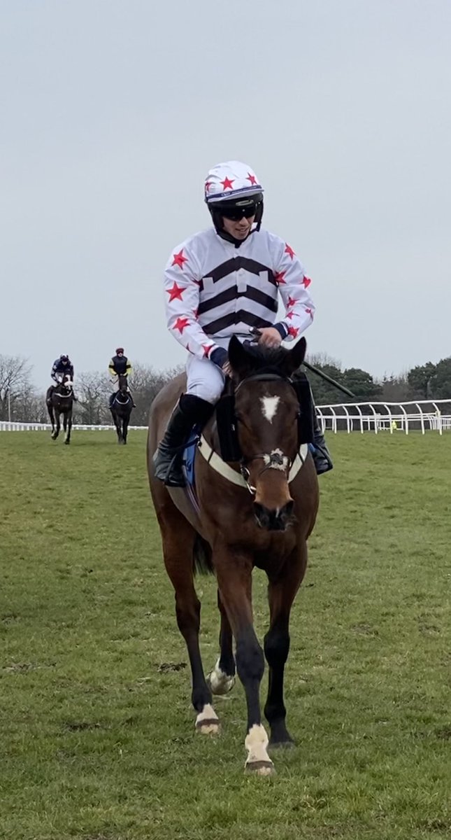 Alex Dunn tweet media