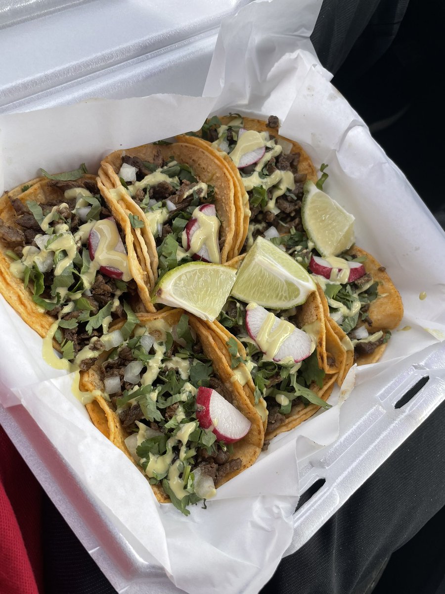 Jayy (71%) tweet media