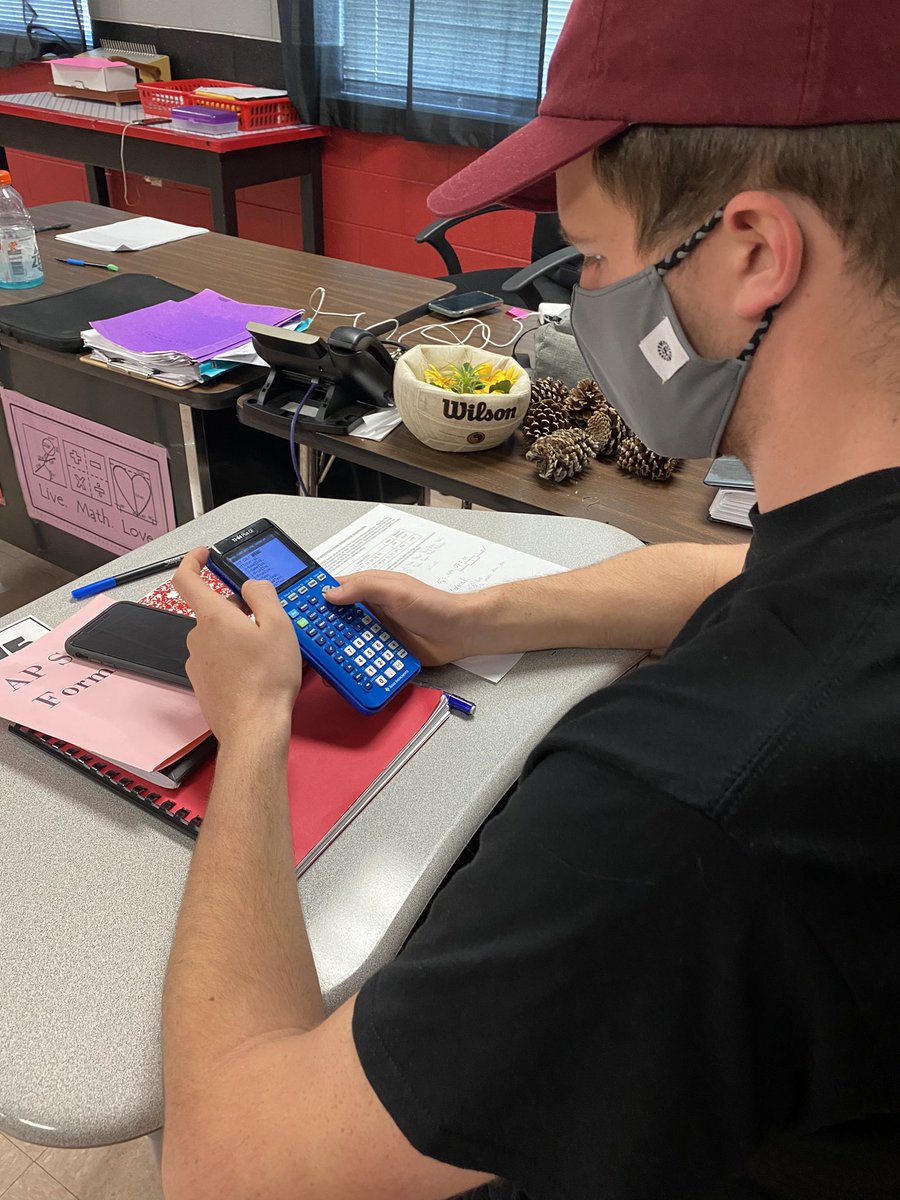 RebeccaRGlenn's tweet photo. Back to basics in AP Stats. These kids tackled some tough problems together and shared their process at every step. #FeedbackMatters #techfreecollab #srhs2021 #RaidersTHRIVE https://t.co/uZ73hXqTGo