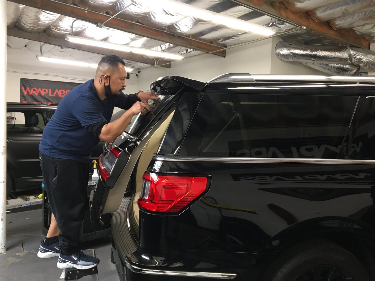 TintLA11's tweet photo. Tintwork app a professional Mobile window tinting Sharing app. It’s like Uber. Jobs are posted and Tinters can take them for themselves. https://t.co/PBgGiwaJ7w