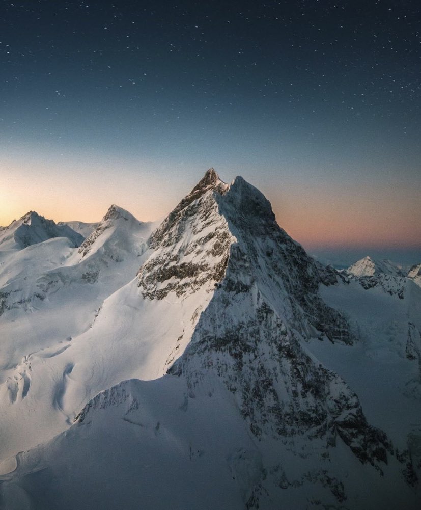 ScribeFlash's tweet photo. Alpes suisses, Suisse 🇨🇭 https://t.co/fcBZsmHHY7