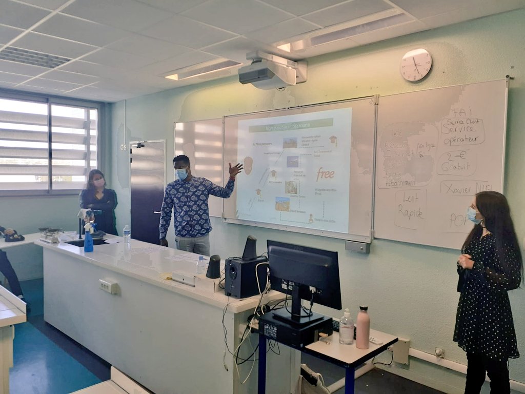 [<a href="/InnovAvenir/">InnovAvenir</a>-DécouvPro] Harouna et Andreïa, collaborateurs <a href="/Equaline_bdx/">Equaline</a> sont venus présenter ce matin leur parcours et leur métier de conseiller multimédia aux 4ème C du collège du Grand Parc <a href="/Bordeaux/">Bordeaux</a>. Beaucoup de questions et le plaisir d'échanger "en réel". Merci à tous 👏👏