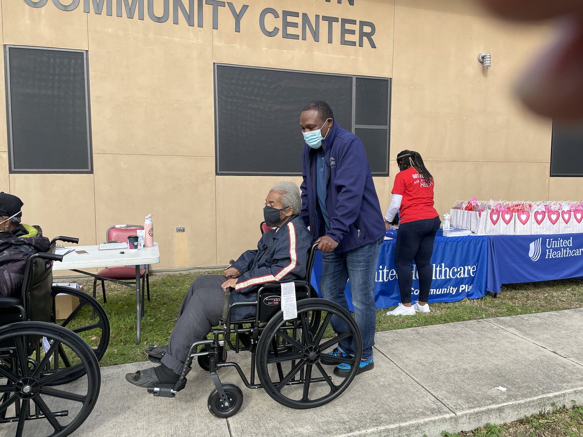TeamDarden's tweet photo. Don’t let anyone tell you there aren’t any vaccines in the city. We have to put our Seniors first and ensure connectivity to resources @tyronedarden https://t.co/nlXXoUvX02