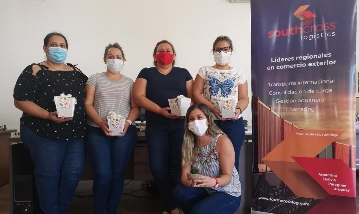 Southcrosslog's tweet photo. Ayer, por el día de la mujer, las mujeres de SouthCross participaron del taller #IamRemarkable✨

#ImRemarkable #Google #8M #DiaInternacionalDeLaMujer #InternationalWomensDay #StaySafe #TodoSaldraBien #TakeCare #covid19 #freightforwarder #logistics #shipping #agentedecargas https://t.co/X1ZLrLYBip