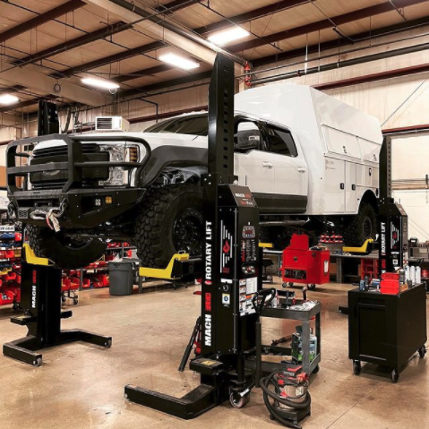 rotaryshopequip's tweet photo. What would you rather work with - a mobile column lift or a creeper? #mobilecolumnlift #rotarylift
📸: realACPower https://t.co/1INqifWiWo